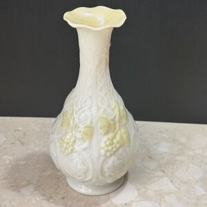 VTG 6th Mark Belleek Irish Porcelain Bud Vase Yellow Grape & Vine Pattern 7"